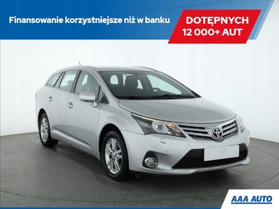 Toyota Avensis III Wagon Facelifting 2.0 D-4D 124KM 2013