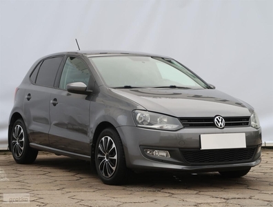 Volkswagen Polo V , Salon Polska, Klima, Parktronic