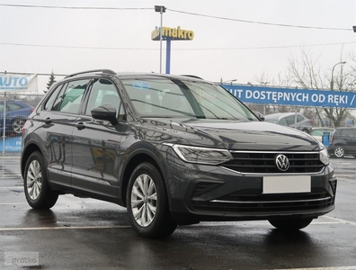 Volkswagen Tiguan , Salon Polska, 1. Właściciel, Serwis ASO, VAT 23%,