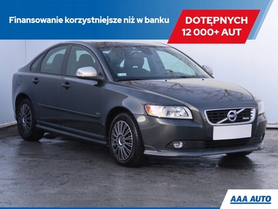 Volvo S40 II 2.0 145KM 2010