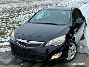 Opel Astra J 1.4 90 Km Bardzo Ładna Kima