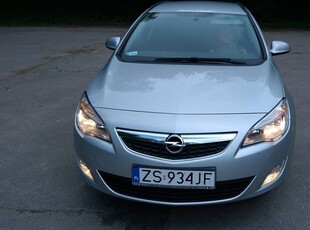 Opel Astra j 1,7 cdti sports tourer 2012r