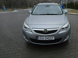 Opel Astra J (2009-2019)