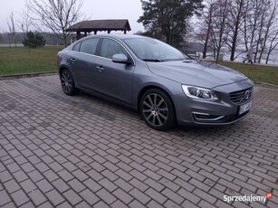 Volvo S60 T5 AWD 4x4 LONG Inscription platinum Radar Harman- Kardon