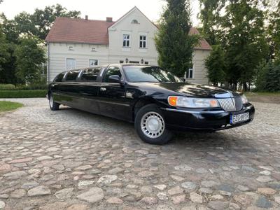 Lincoln Town Car 9 os. 9 metrów 1999 r