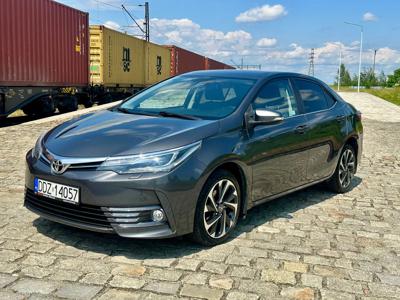 Używane Toyota Corolla - 47 800 PLN, 250 000 km, 2016