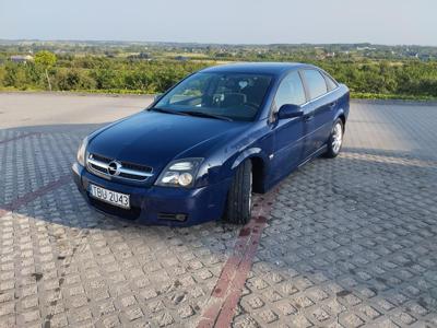 Używane Opel Vectra - 9 000 PLN, 269 220 km, 2003