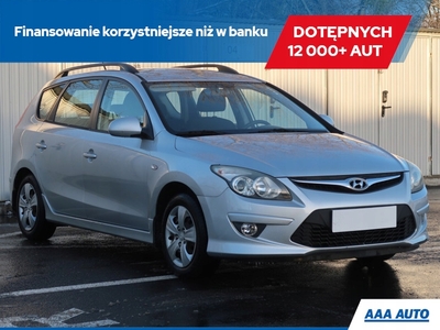 Hyundai i30 I CW Facelifting 1.6 DOHC CVVT 126KM 2010