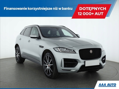 Jaguar F-Pace SUV 3.0 TDV6 300KM 2016