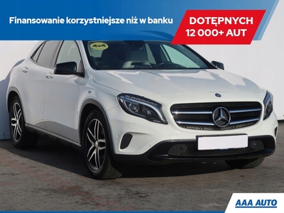 Mercedes GLA I Off-roader 2.0 250 211KM 2014