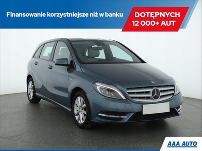 Mercedes Klasa B W246 Sports Tourer 200 BlueEFFICIENCY 156KM 2012