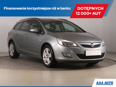 Opel Astra J Sports Tourer 1.4 Turbo ECOTEC 140KM 2011