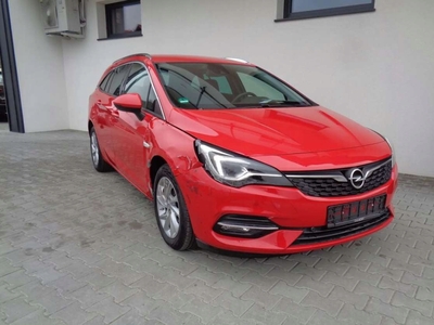 Opel Astra K Sportstourer Facelifting 1.2 Turbo 130KM 2020