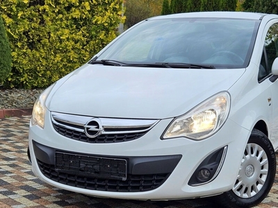 Opel Corsa D 2011