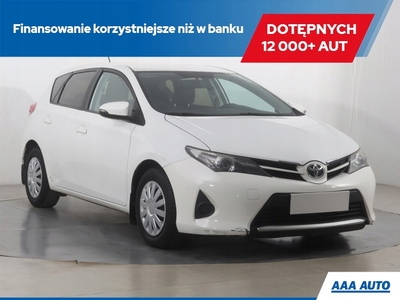 Toyota Auris II Hatchback 5d Dual VVT-i 100 99KM 2014