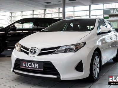 Toyota Auris II Hatchback 5d Valvematic 130 132KM 2014