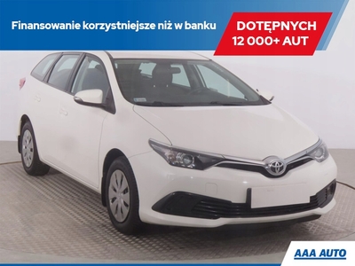 Toyota Auris II Touring Sports Facelifting 1.6 Valvematic 132KM 2016