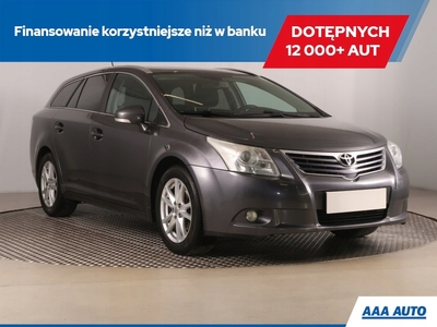 Toyota Avensis III Wagon 2.0 D-4D 126KM 2010