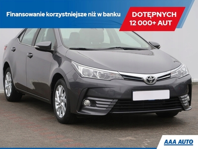 Toyota Corolla XI Sedan 1.6 Valvematic 132KM 2016