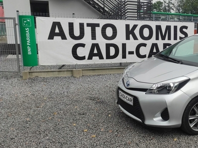 Toyota Yaris III Hatchback 5d Hybrid 100 74KM 2014