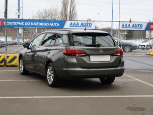 Opel Astra 2020 1.2 Turbo 126149km Kombi