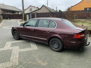 Skoda Superb 1/2