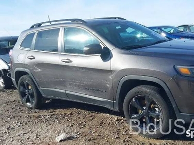 2021 JEEP CHEROKEE ALTITUDE 4X4 pali, jeździ,w transporcie do Polski.