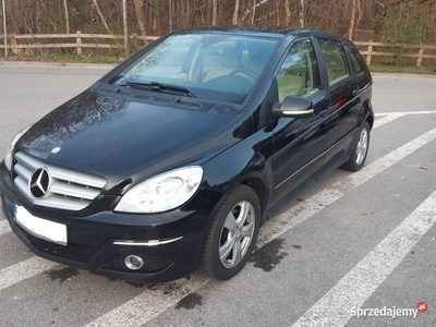 Mercedes Benz B klasa, mały przebieg, zadbany, automat