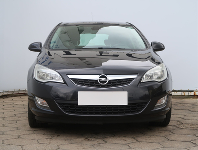 Opel Astra 2010 1.4 T 181897km ABS