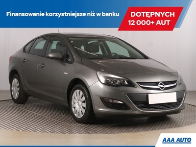 Opel Astra J Sedan 1.4 Turbo ECOTEC 140KM 2016