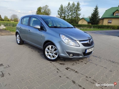 Opel Corsa D 1.2 benzyna 2011 rok oferta prywatna,