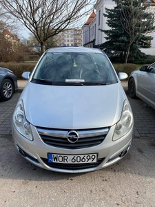 Opel Corsa D 1.4 srebrny automat