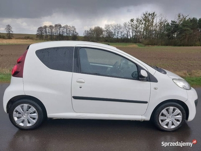 Peugeot 107 2013r