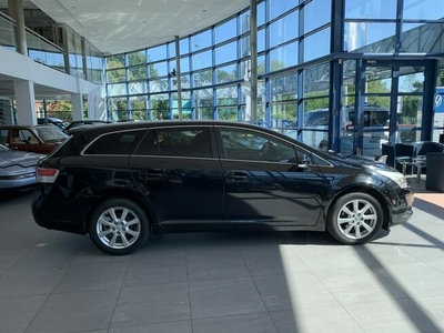 Toyota Avensis Niski przebieg salon PL 1wł VAT 23%