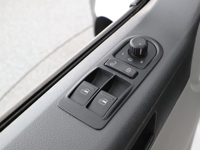 Volkswagen Transporter 2015 2.0 TDI 155141km ABS klimatyzacja manualna
