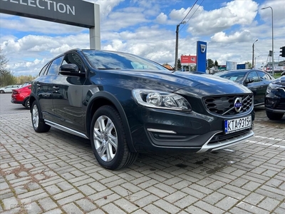 Volvo V60 II CC D4 Drive-E Momentum