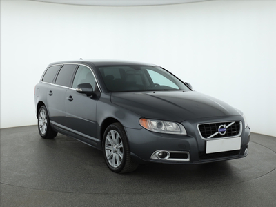 Volvo V70 2010 D5 370850km Kombi