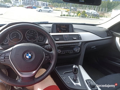 BMW seria 3 318D F31 150 KM lift automat LED el. klapa grzane fotele