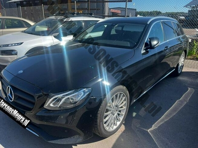 Mercedes E 220