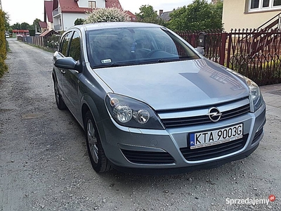 OPEL ASTRA BENZYNA Z GAZEM 2005 ROK