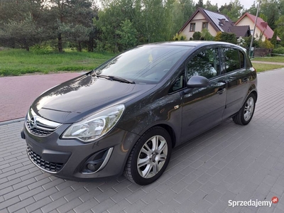 Opel Corsa D 1.4 Benzyna 100KM 5 drzwi 2011r. Lift