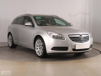 Opel Insignia , GAZ, Klimatronic, Tempomat