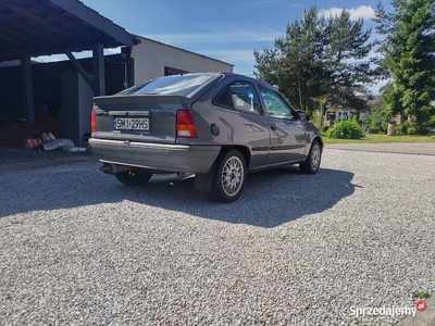 Opel kadett E 1.6i c16nz