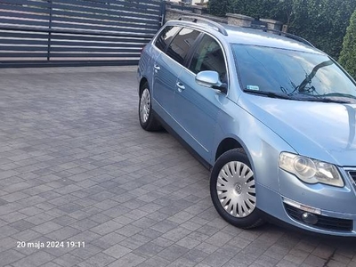 Passat b6 1.6 MPI 102KM Gaz LPG HAK Czujniki PDC Navi Grzane Fotele