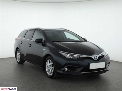 Toyota Auris 1.8 134 KM 2017r. (Piaseczno)