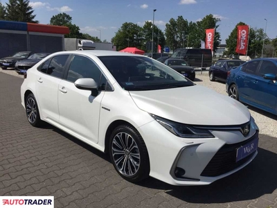 Toyota Corolla 1.8 hybrydowy 98 KM 2020r. (Przeźmierowo)