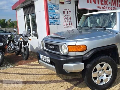 Toyota FJ Cruiser