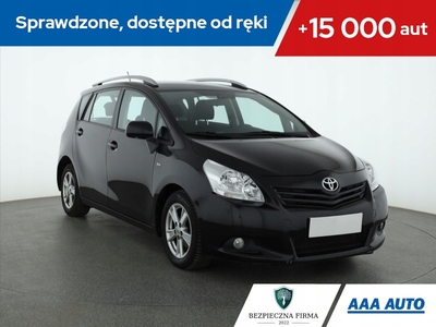 Toyota Verso Minivan 2.0 D-4D 126KM 2009