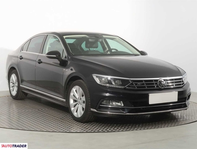 Volkswagen Passat 2.0 147 KM 2015r. (Piaseczno)