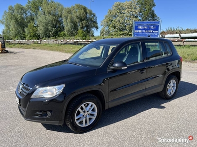 VW Tiguan 1.4 BENZYNA Klimatronik Tempomat Nawigacja Parktronik